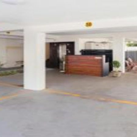 Kolam Serviced Apartments - Adyar. Chennai Bagian luar foto