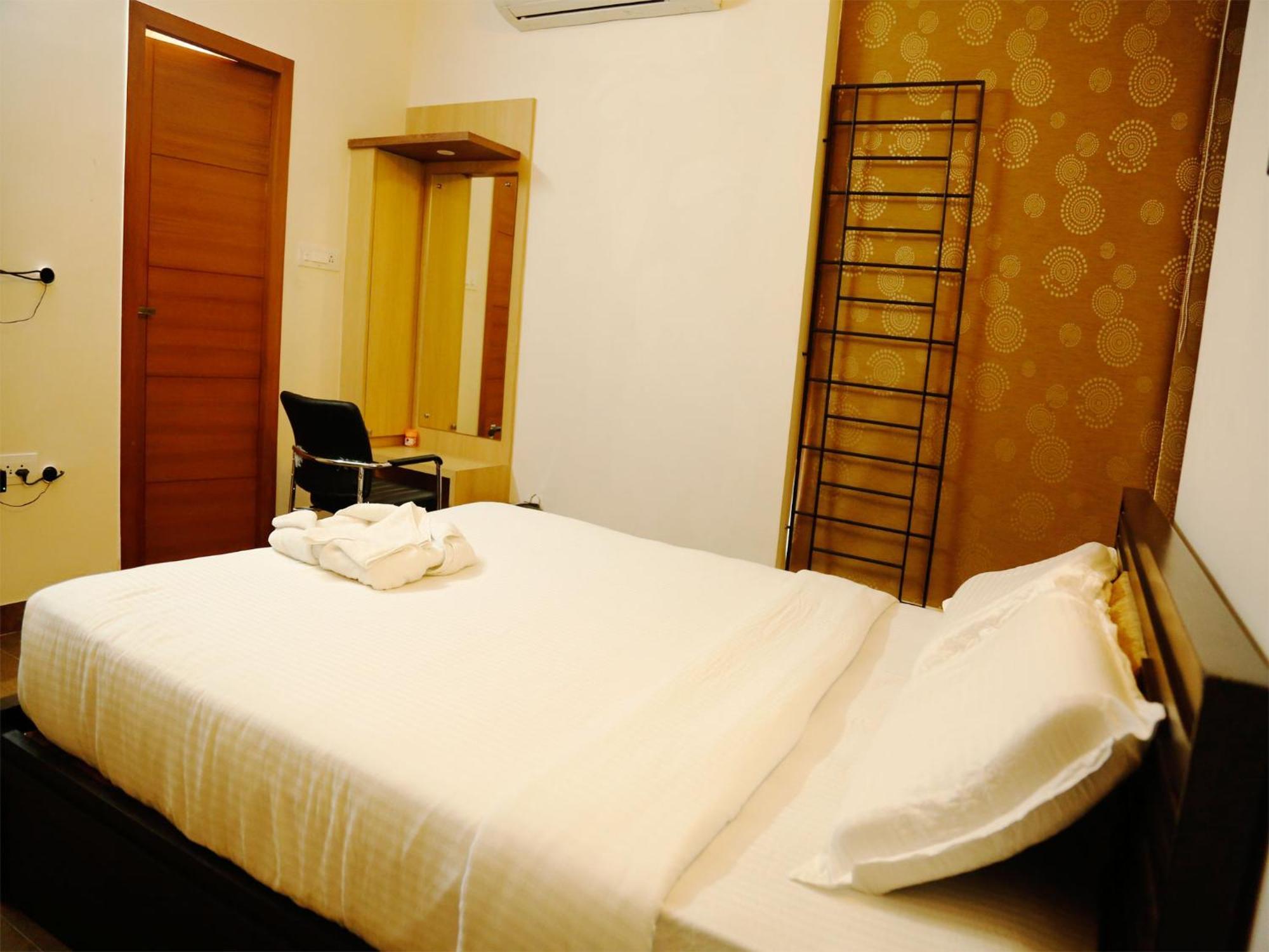 Kolam Serviced Apartments - Adyar. Chennai Bagian luar foto